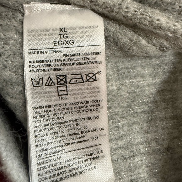 GAP Women's Gray Sweater - Picture 5 of 5